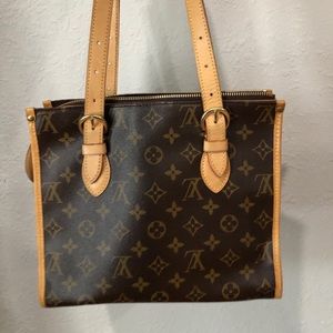 Authentic Louis Vuitton monogram shoulder bag